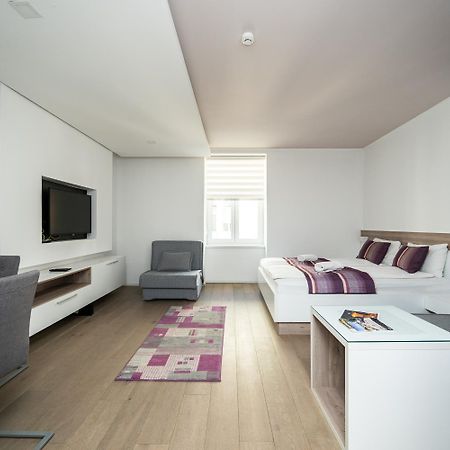 Modern And Design Apartments Near Cathedral 사라예보 외부 사진